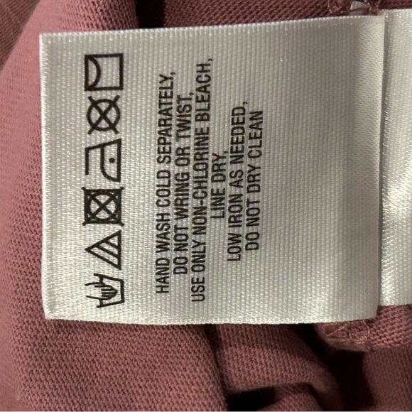 Anthropologie NWT women’s size S Dusty Rose Floral Tunic short sleeve top. - Picture 14 of 14